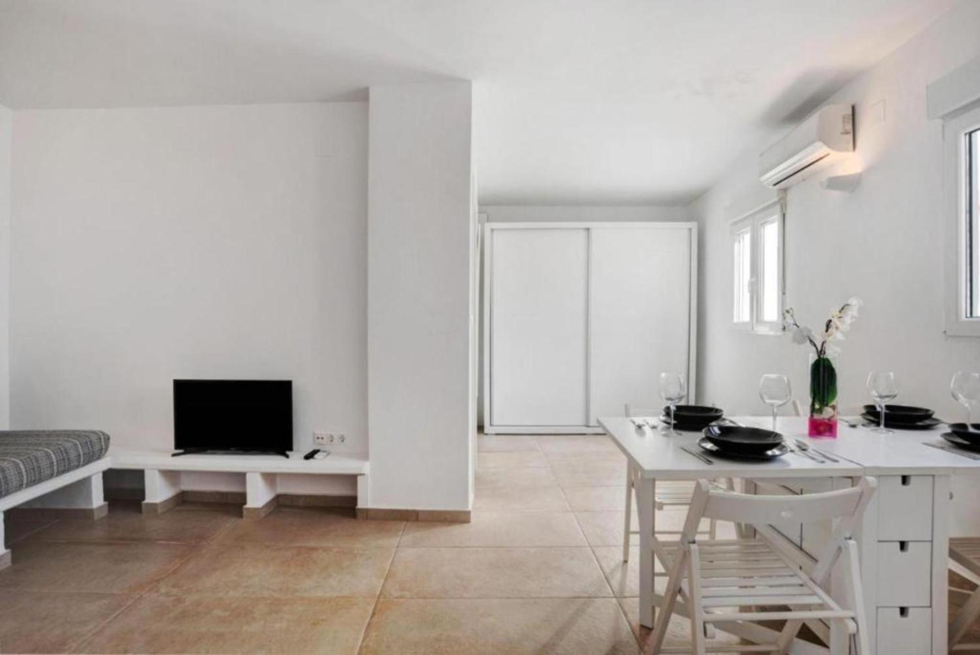 LUNA 3 - Solo familias o Parejas -55m2 - No Grupos Conil De La Frontera Exterior foto